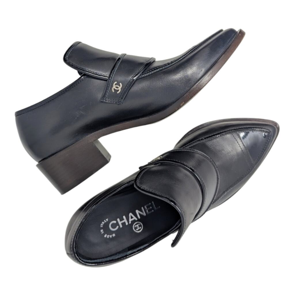 Chanel Loafer CC Logo Captoe Pointed Toe Leather Chunky Heel 36C | 5.5